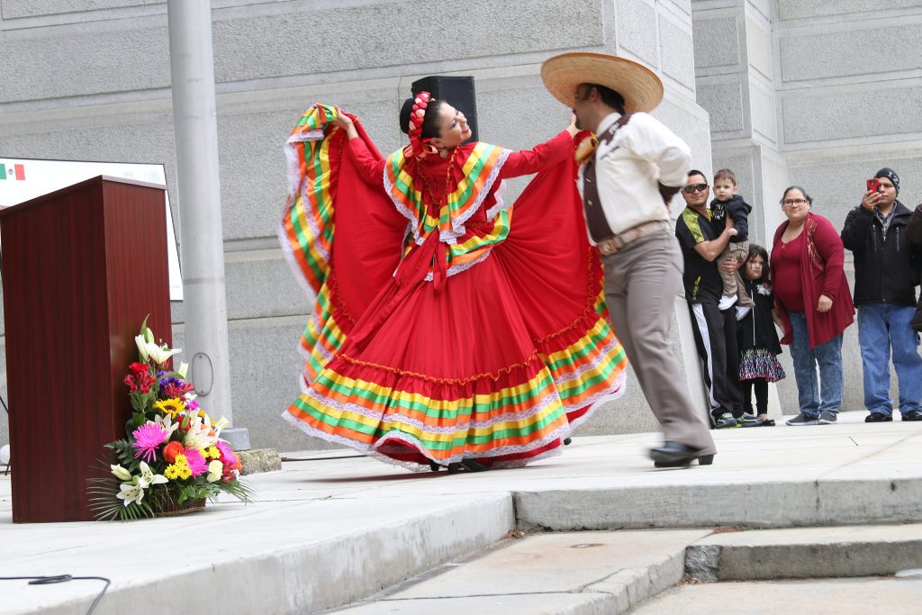 Dancers at Mexican Week 2016 Kick-Off
